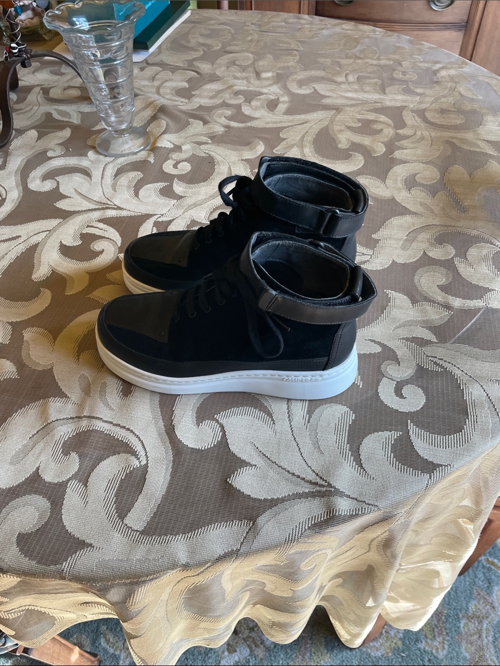 Boots - Picture 2 of 5